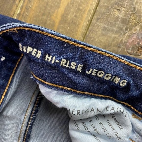 American Eagle Next Level Stretch Super Hi-Rise Jegging Sz. 4 Reg. 29" Inseam - Picture 3 of 7